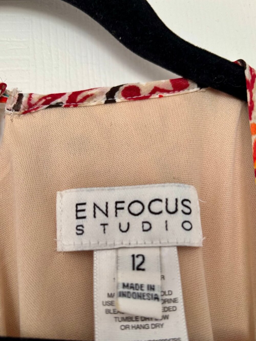 ENFOCUS STUDIO SLEEVELESS DRESS - Picture 3 of 3